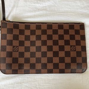 LV AUTHENTIC NEVERFULL CLUTCH RED